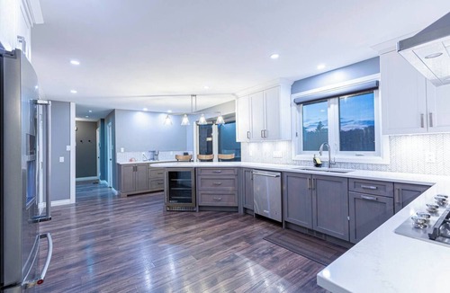 Middlesex Centre House | Large Countryside Home w/Pool & Hot Tub
