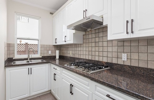 Richmond Apartment | Large Ensuite in a Luxury House