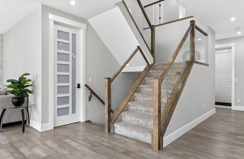 Chestermere House | LARGE FAMILY HOME , SPACIOUS & MODERN BY THE LAKESIDE.