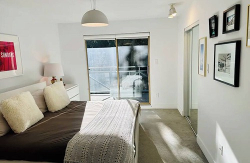 Village North House | Large, Lux Village Townhome. Hot Tub, Parking, Steps to Everything!