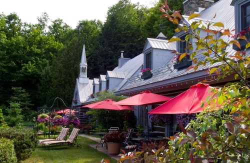 Saint-Sauveur Bed & Breakfast | Le Petit Clocher Gîte Touristique B&B