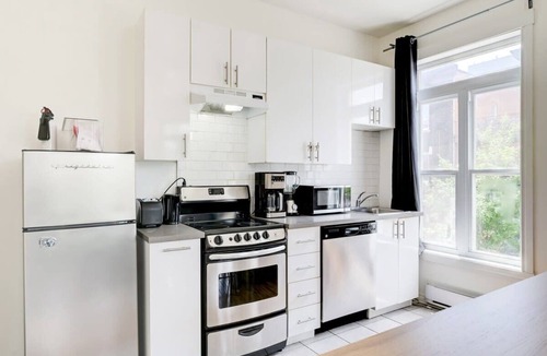 Plateau Mont Royal Apartment | Le Plateau Private Balcony on Mont-Royal Avenue