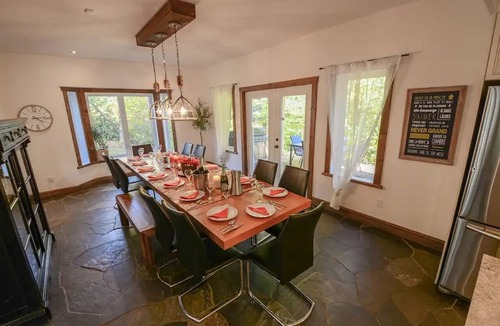 Sainte-Ann-des-Lacs Ski Chalet | Le REPAIRE (indoor pool) is 55 minutes from Montreal