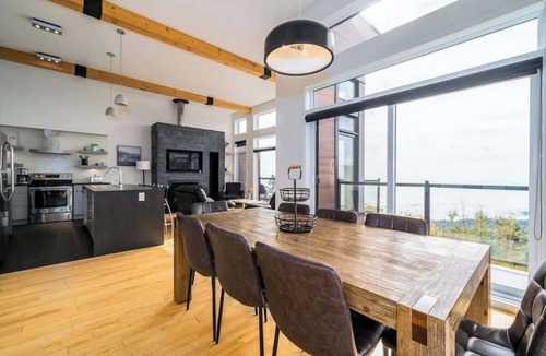 Petite-Riviere-Saint-Francois Ski Chalet | Le Saint-Laurent