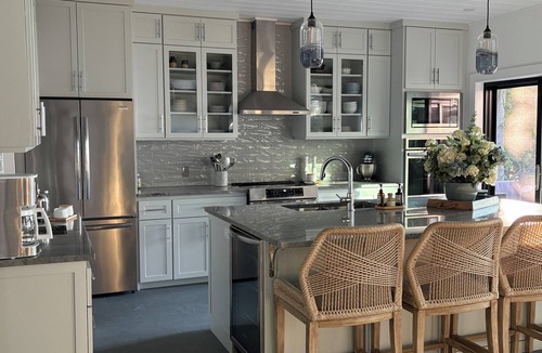 Big Bay Cottage | Leaside Surf: Lakefront luxury contemporary timber frame cottage on Georgian Bay