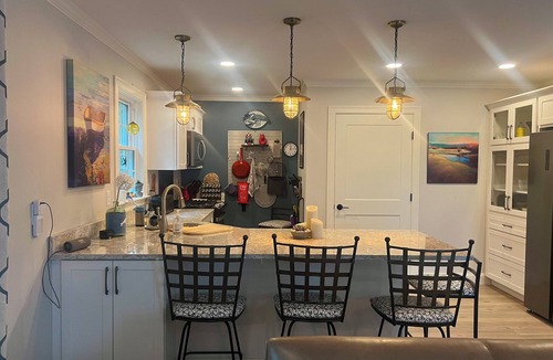 Falmouth Foreside Apartment | Leeward on the Foreside, Maine-Walk to ocean beach, market and restaurant.
