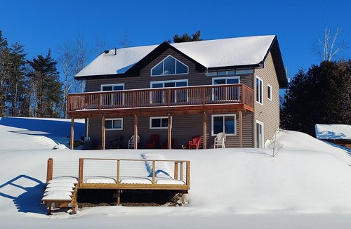Greater Madawaska Cottage | Life is better at the lake