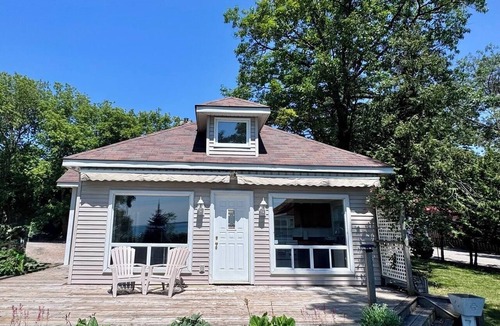 Balm Beach House | Life's a Beach House -Perfect beachfront vacation rental