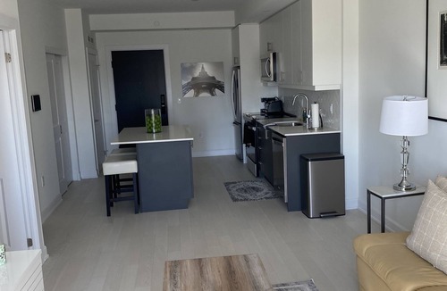 Oakville Condo | Live in Lux