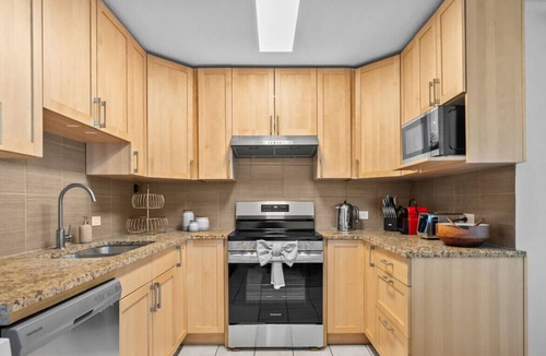 Southwest Calgary Apartment | Live the 17th Ave Lifestyle » Secure Parking » AC