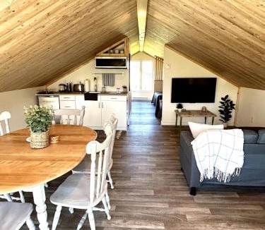 Alma Apartment | Loft du lac style scandinave