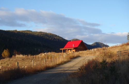 Lumby Ski Chalet | Log Chalet with Mountain views and private lake