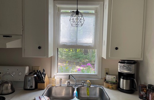Bristol Cottage | Looking for the perfect getaway? SUPERB, SUMMER COTTAGING in Norway Bay!