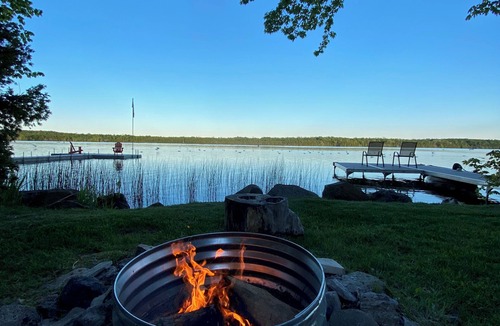 Miller Lake Cottage | Loon Lodge: Waterfront Cottage on Miller Lake – Bruce Peninsula Paradise