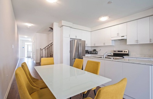 Cambridge Apartment | Lovely 3-bedroom apartment with AC in charming Cambridge