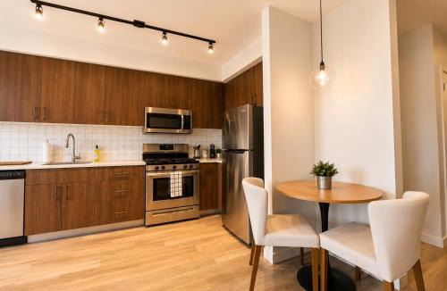 Sidney Apartment | Lovely Brand New Condo