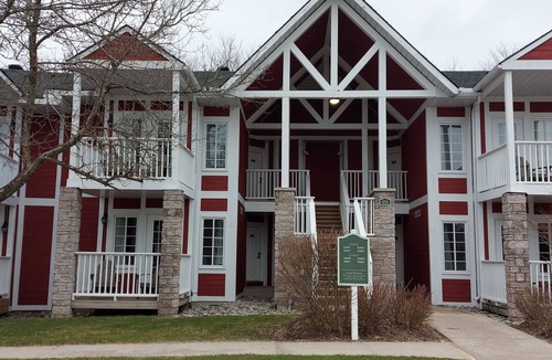 Oro-Medonte Condo | Lovely condo unit in Horseshoe Valley