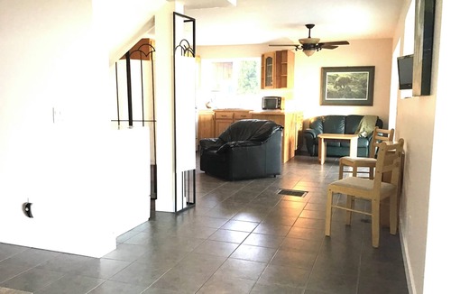 Central Okanagan House | Lovely ground level suite, private lakefront home. Beautiful grounds. Great view