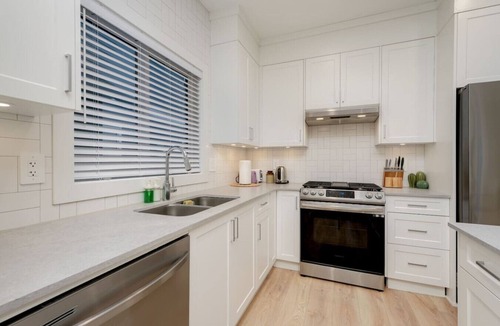 Langford House | Lovely Home in Victoria, BC