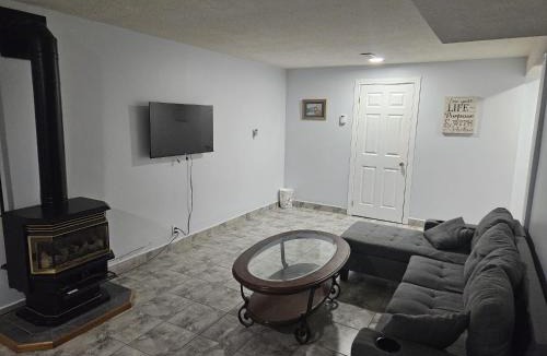 Sudbury Apartment | Lovely one bed accommodation in a quiet environment