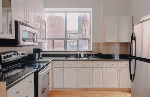 Riverside Apartment | Lum The Queen - Superior Two-Bedroom Apartment