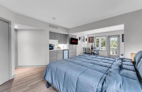 Oro-Medonte House | Lux Studio in Horseshoe Valley