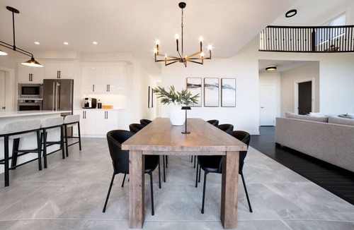 Severn House | Luxe Modern Retreat - Movie Room & Hot Tub