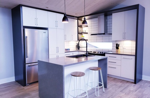 Notre-Dame-de-la-Merci Ski Chalet | Luxueux Chalet Urbain à Saint-Donat