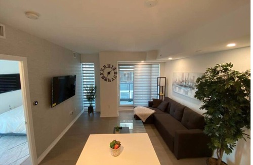 Garden District Condo | Luxurious Suite