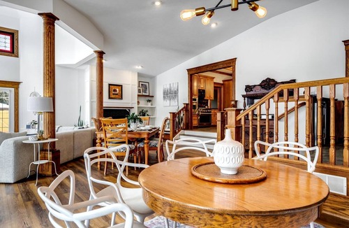 Leamington House | Luxurious Vacation Rental near Lake Erie for an Amazing Family Retreat in Leamington, Ontario