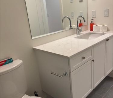 Guildford Apartment | Luxury 2 bed Suite