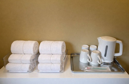 Westwood Plateau House | Luxury 2 BR Suite