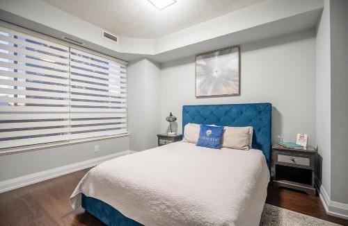Willowdale Apartment | Luxury 2BR 2BA Sheppard Metro Free parking in Downtown Toronto
