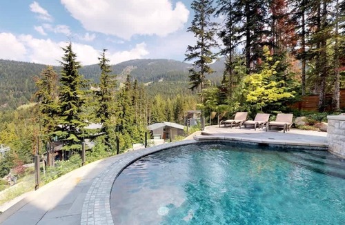 Whistler Creekside House | Luxury chalet w/pool, AC & media