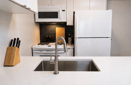 Downtown Vancouver Apartment | Luxury Condo Downtown Vancouver Near BC Place (Major international sporting event Stadium)