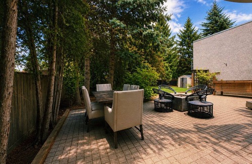 Tuxedo House | Luxury Designer Home | Sleeps 10 | Old Tuxedo