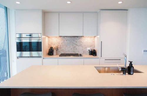 Davie Village Condo | Luxury Heart of Downtown Sunset & Firepit Vibes