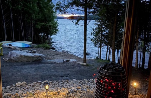 Madawaska Valley Cottage | Luxury Lakefront Cottage | Hot Tub, Sauna & Private Beach | Sleeps 12