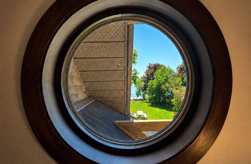 Bowmanville Cottage | Luxury Lakefront Retreat | Private Beach | Hot Tub | Sauna | Watercrafts