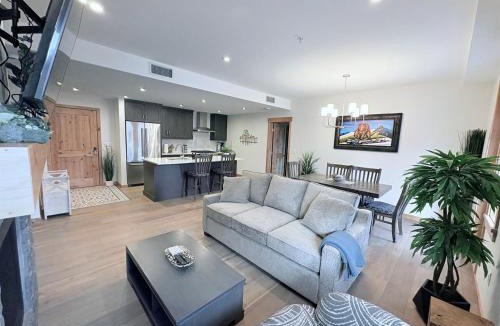 Canmore Apartment | Luxury Mountain Haven Views Hot Tub Central Bridgette Bar Main St