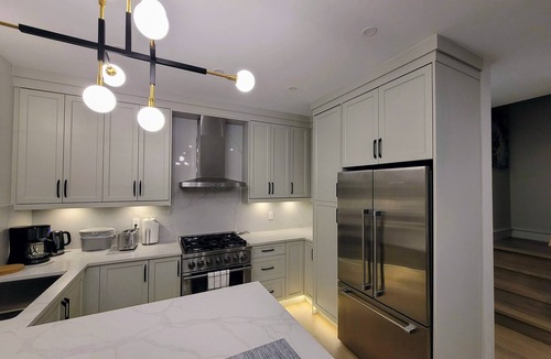 Kitsilano House | Luxury, New, Elegant 3BR House in Vancouver Kitsilano Seaside Community