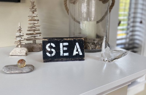 Port Renfrew Cottage | Luxury Ocean & Mountain View Cottage