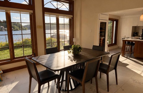 Sainte-Beatrix Ski Chalet | Luxury residence on the shores of Lake Cloutier.