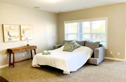 Southeast Calgary Apartment | Mahogany Escape - Your Calgary Oasis