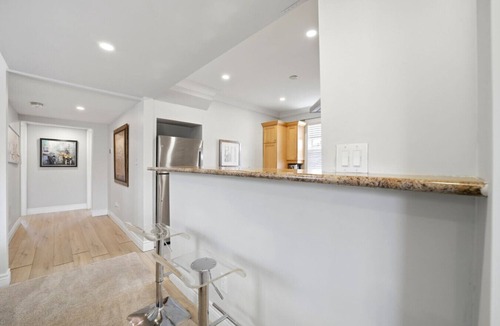 Pickering Apartment | Main Floor 2BR Retreat, 2 Parking, 1 Bath & Wi-Fi