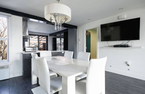 Montreal Condo | Maison Windsor| Cozy Modern 2BR Condo| Open-Concept + Patio Deck