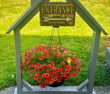 Honeymoon Bay Bed & Breakfast | Maple Woods B&B