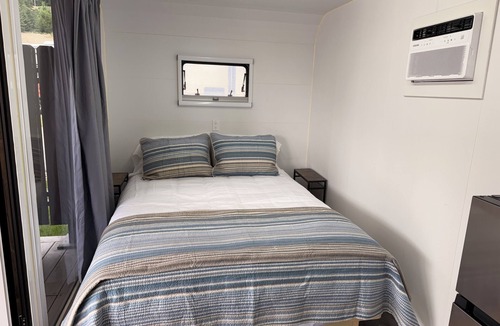 Sicamous Hotel | Mara Lake RV Park & Campground