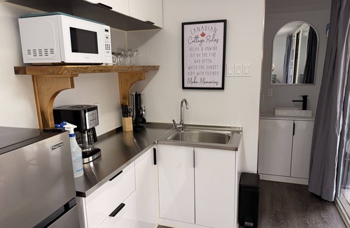 Sicamous Hotel | Mara Lake RV Park & Campground