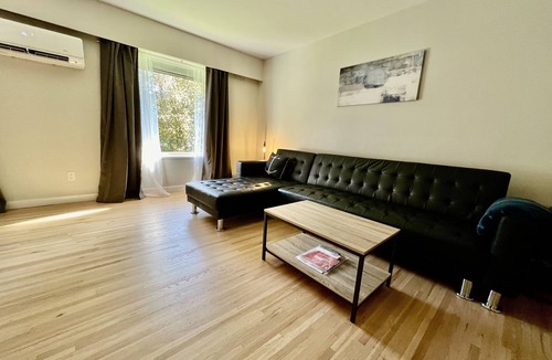 Port Alice Apartment | Marina Side 2 Bedroom 1 Bathroom Updated Apartment